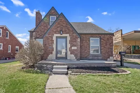 15838 Oak, Eastpointe, MI 48021