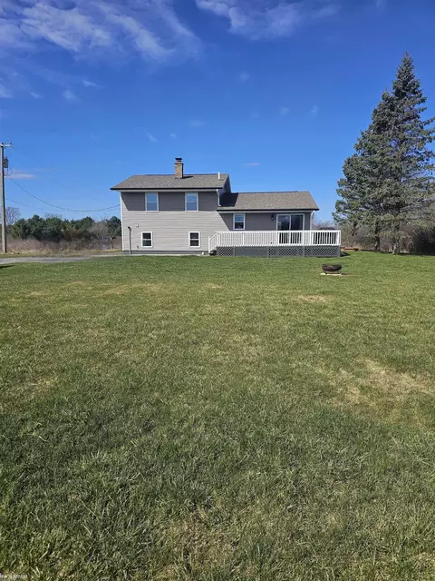 Exterior - 1431 Stein, Saint Clair, MI 48079 photo 4 of 9