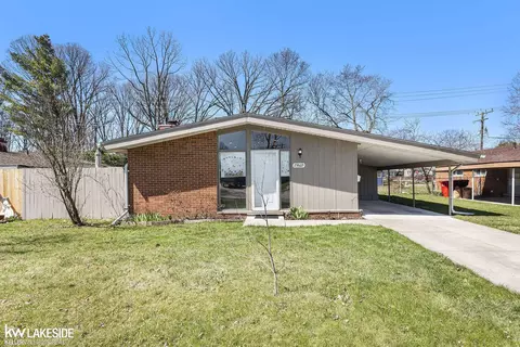29669 Everett, Southfield, MI 48076