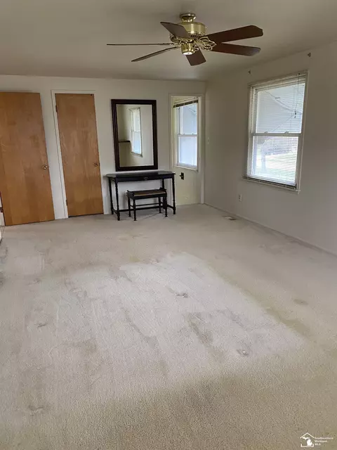 Bedroom - 14705 Williamsburg, Riverview, MI 48193 photo 5 of 5