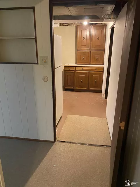 Entry Way - 14705 Williamsburg, Riverview, MI 48193 photo 5 of 5