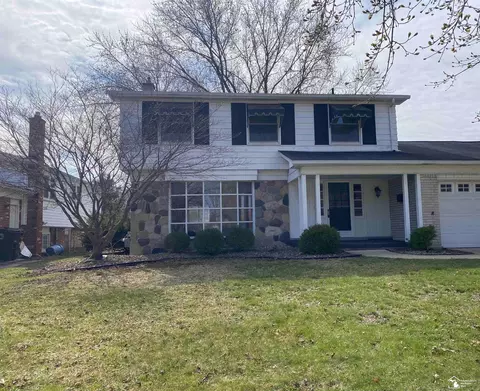 Exterior - 14705 Williamsburg, Riverview, MI 48193 photo 3 of 11