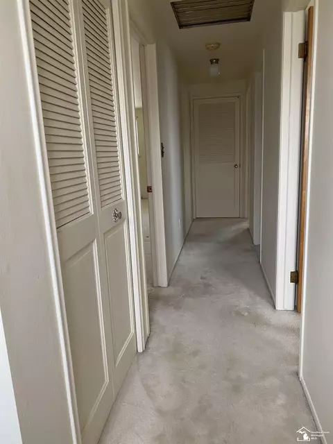 Entry Way - 14705 Williamsburg, Riverview, MI 48193 photo 2 of 5