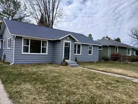 128 S Lapeer, Standish, MI 48658