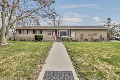 3328 Catalina, Bay City, MI 48706