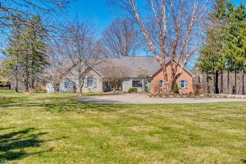 2785 Park, Owosso, MI 48867