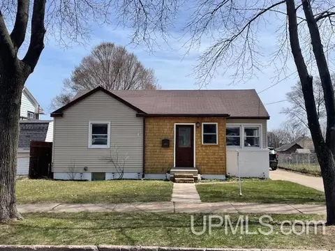 1624 Longyear, Marquette, MI 49855