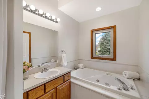 Bath - 48198 Jester, Macomb, MI 48044 photo 4 of 4
