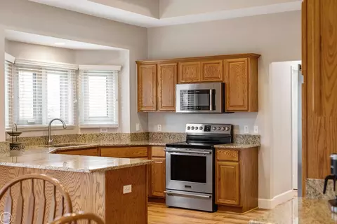 Kitchen - 48198 Jester, Macomb, MI 48044 photo 3 of 4