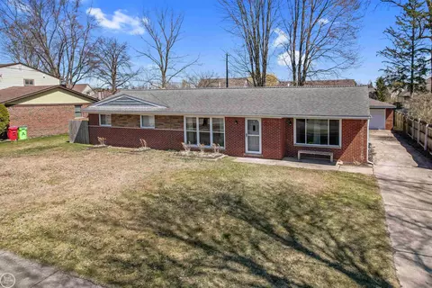 50492 Helmandale, Chesterfield, MI 48047
