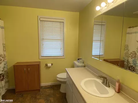 Bath - 200 E Bay, Sebewaing, MI 48759 photo 1 of 2