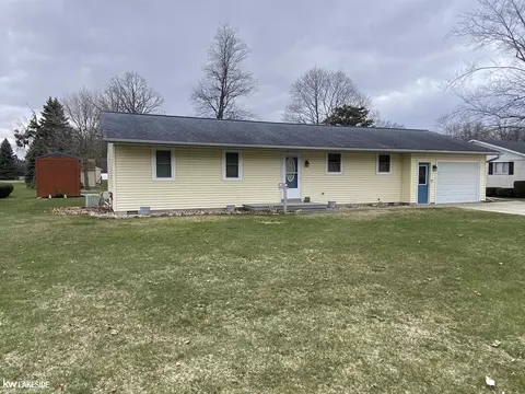 Exterior - 200 E Bay, Sebewaing, MI 48759 photo 5 of 6