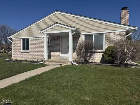 31925 Breezeway, New Baltimore, MI 48047
