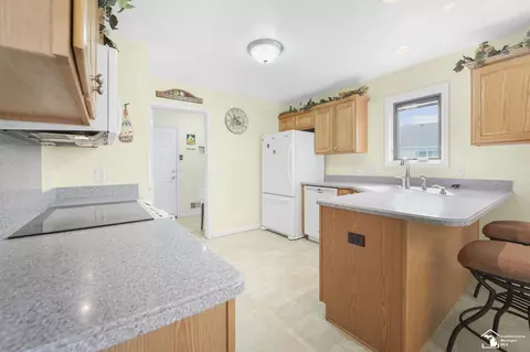 2196 Delaware, Temperance, MI 48182 photo 12