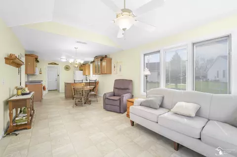 2196 Delaware, Temperance, MI 48182 photo 18