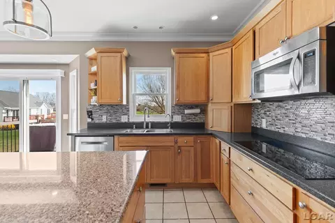 Kitchen - 3177 Windmill, Adrian, MI 49221 photo 6 of 10