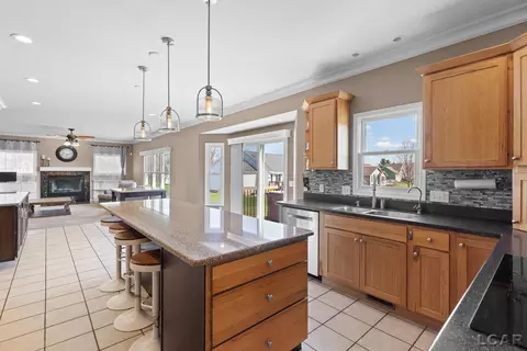 Kitchen - 3177 Windmill, Adrian, MI 49221 photo 4 of 10