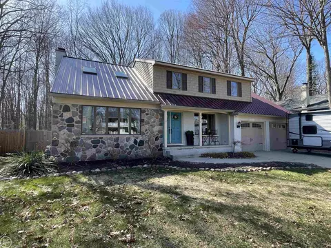 3639 W Surrey, Fort Gratiot, MI 48059
