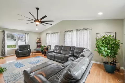 Living - 1254 E Oregon, Adrian, MI 49221 photo 1 of 2