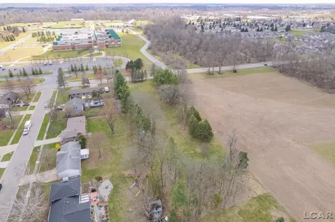 803 Brown, Tecumseh, MI 49286 photo 10