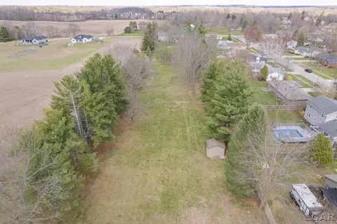 803 Brown, Tecumseh, MI 49286 photo 4