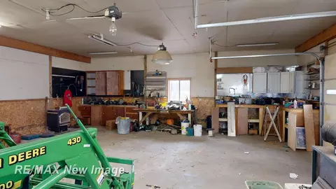 1435 W W Fry, Burt, MI 48417 photo 34