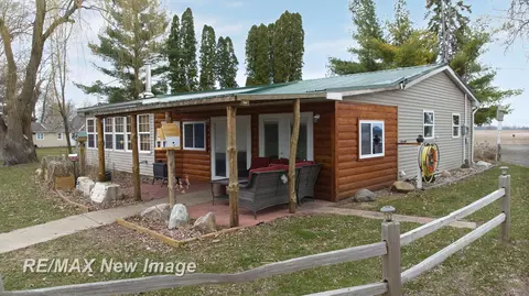1435 W W Fry, Burt, MI 48417 photo 7