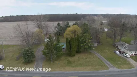 1435 W W Fry, Burt, MI 48417 photo 39