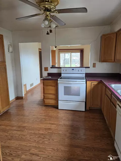 Kitchen - 1510 Walnut, Monroe, MI 48162 photo 2 of 2