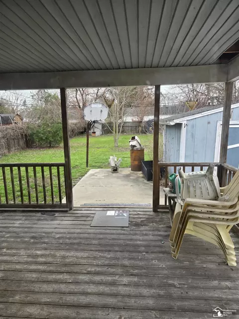 Exterior - 1510 Walnut, Monroe, MI 48162 photo 3 of 7