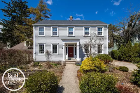 16831 Maumee, Grosse Pointe, MI 48230