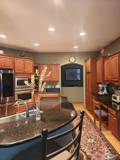 Kitchen - 13172 Todd, Ida, MI 48140 photo 1 of 6