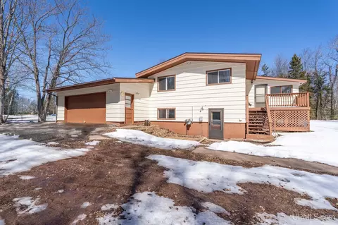 446 N N Riv, Gwinn, MI 49841