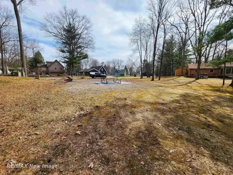 4647 Buxton, Gladwin, MI 48624 photo 7