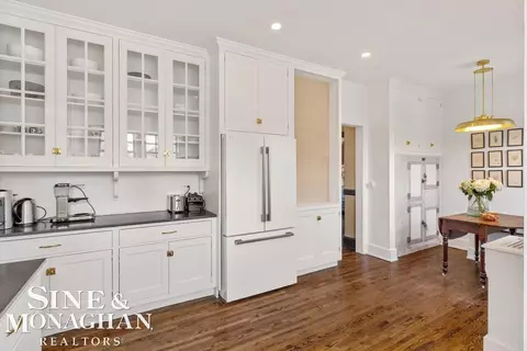 1040 Harvard, Grosse Pointe, MI 48230 photo 21