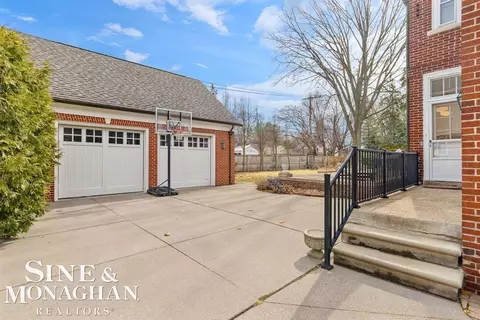 1040 Harvard, Grosse Pointe, MI 48230 photo 70