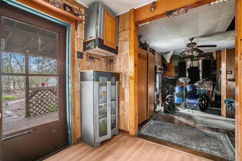 Entry Way - 14153 Timm, Constantine, MI 49042 photo 1 of 2
