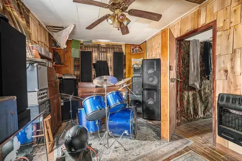 Entry Way - 14153 Timm, Constantine, MI 49042 photo 2 of 2
