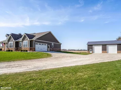 22391 Mcphall, Armada, MI 48005 photo 4