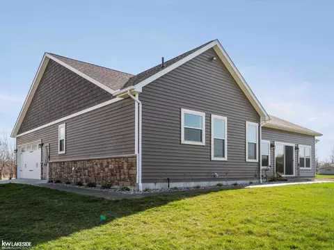 22391 Mcphall, Armada, MI 48005 photo 5