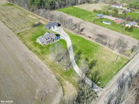22391 Mcphall, Armada, MI 48005 photo 7