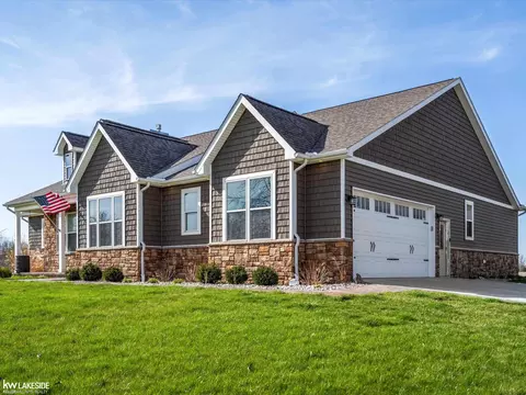 22391 Mcphall, Armada, MI 48005 photo 3