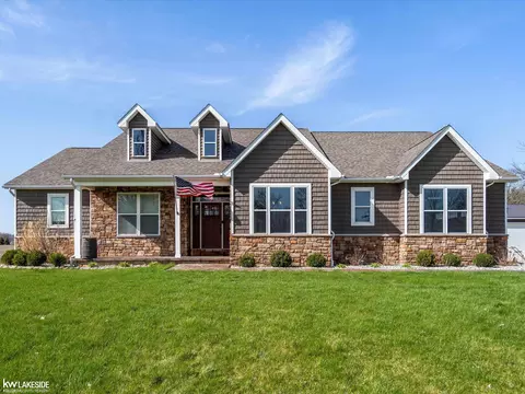 22391 Mcphall, Armada, MI 48005 photo 2