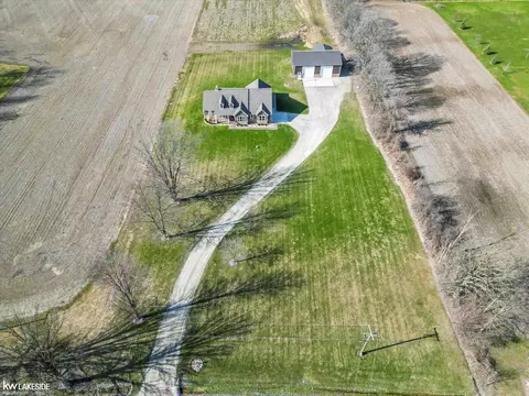 22391 Mcphall, Armada, MI 48005 photo 6