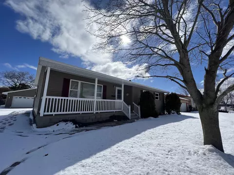 615 S 21st, Escanaba, MI 49829