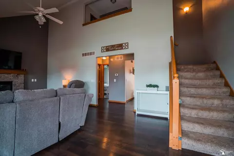 Entry Way - 1209 Hackman, Temperance, MI 48182 photo 1 of 2