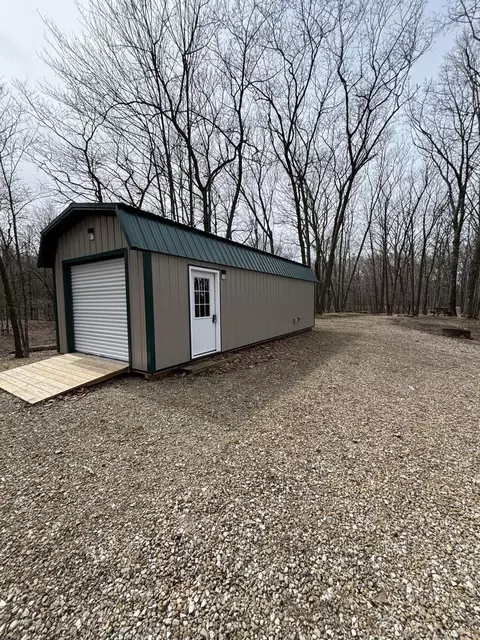 2002 Klender, Bentley, MI 48613 photo 4