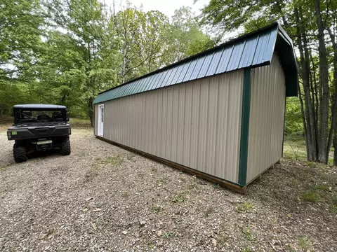 2002 Klender, Bentley, MI 48613 photo 25