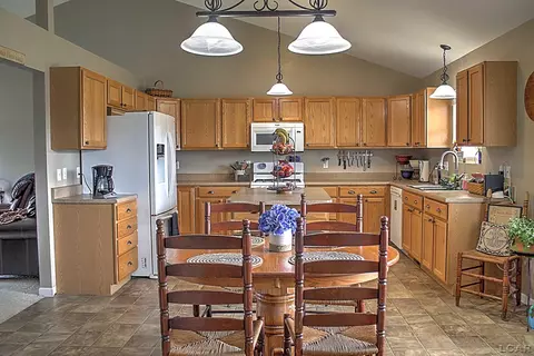 Kitchen - 4126 Kopke, Britton, MI 49229 photo 1 of 3