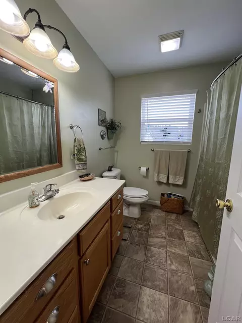 Bath - 4126 Kopke, Britton, MI 49229 photo 1 of 3